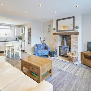  Holiday home Host & - Kurnell