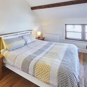  Holiday home Host & - Sea Haven